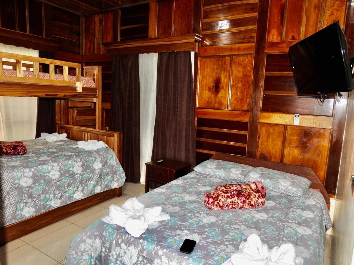Las Pavitas Cottages La Fortuna Екстериор снимка